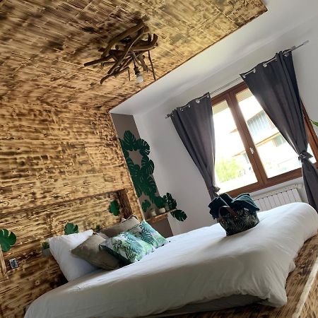 V&V Lodge Alby-sur-Cheran Exteriér fotografie