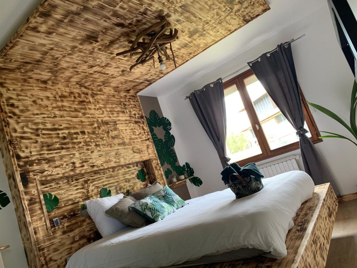V&V Lodge Alby-sur-Cheran Exteriér fotografie